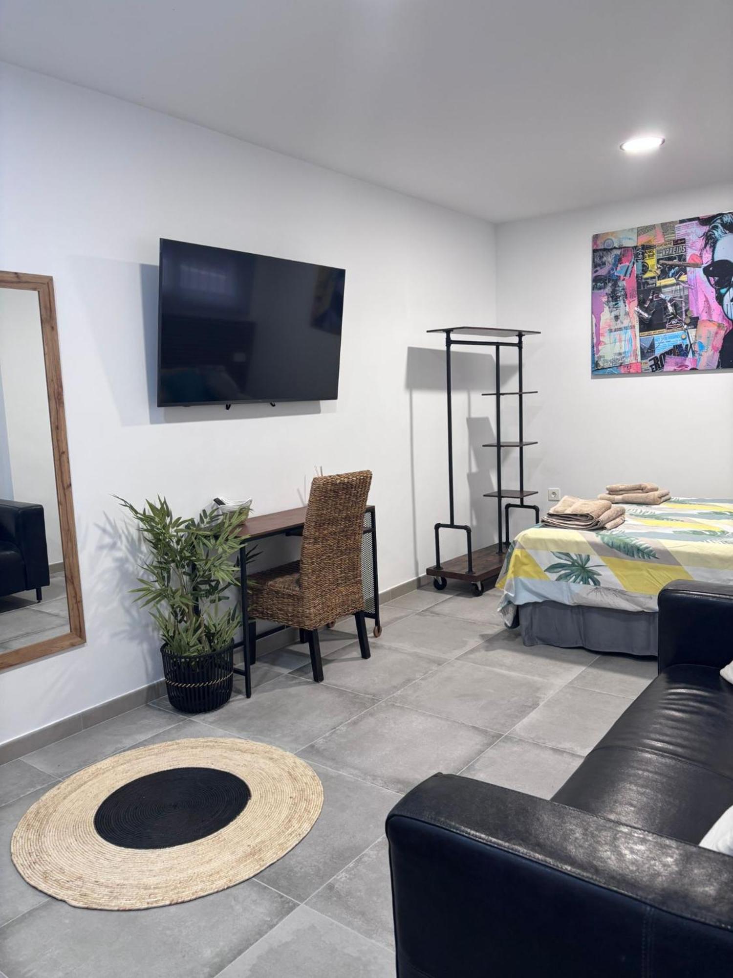 Centrico Y Moderno Estudio Apartment *